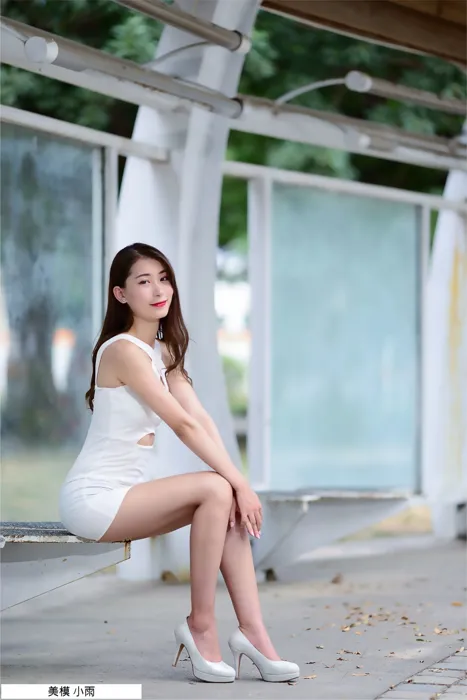 [Mzsock] NO.096 Xiaoyu off-shoulder dress, high heels, beautiful legs, outdoor shot street photography#[100P]-84